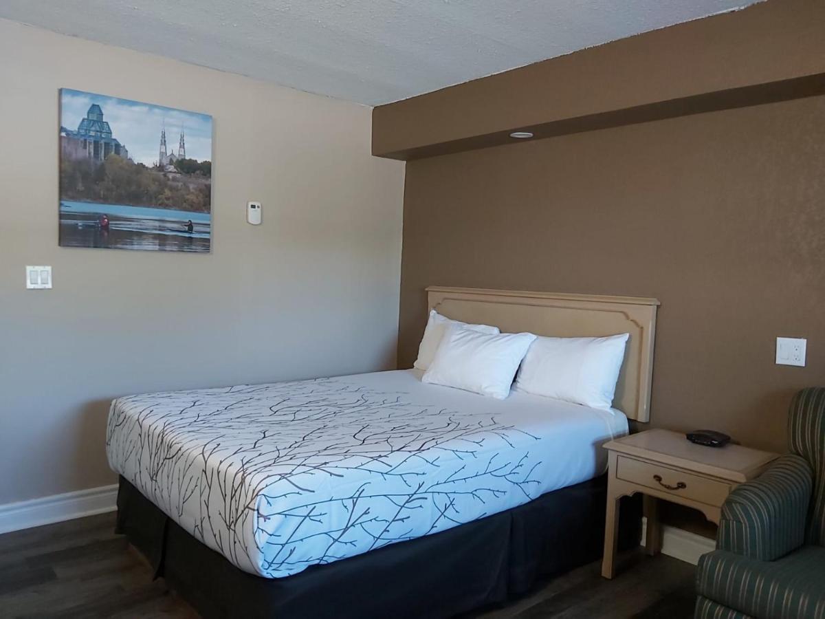 Arnprior Motor Inn Экстерьер фото