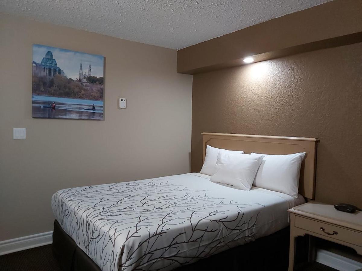 Arnprior Motor Inn Экстерьер фото