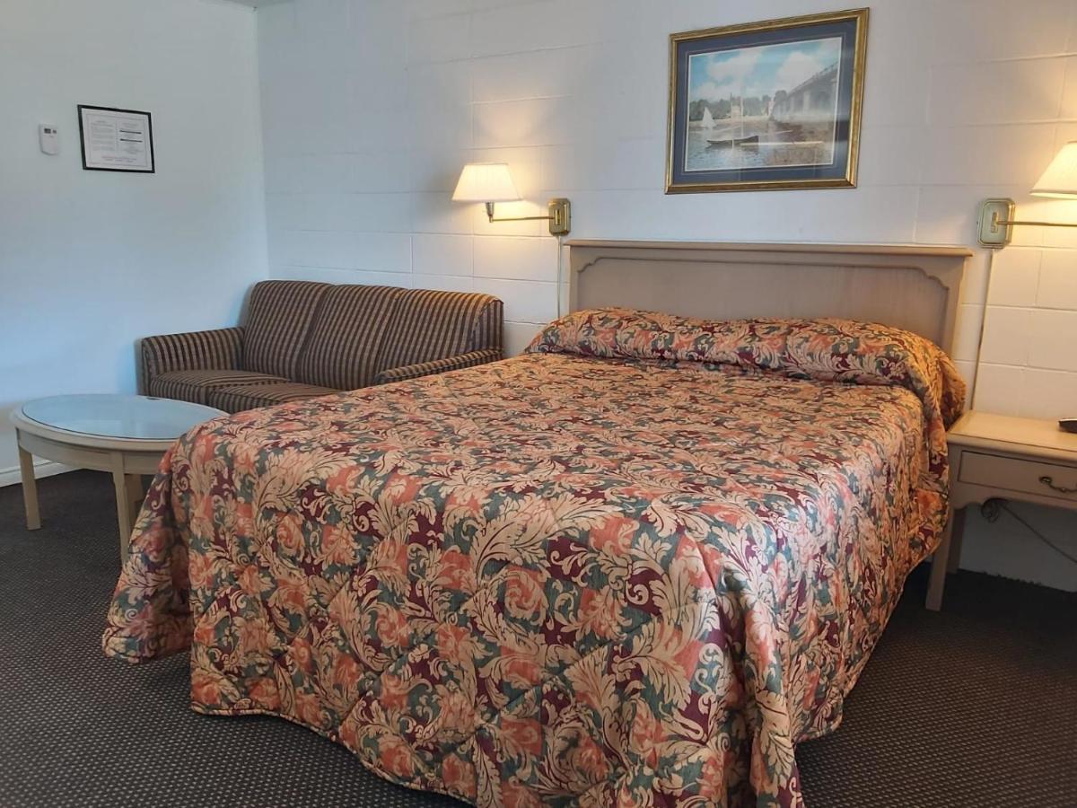 Arnprior Motor Inn Экстерьер фото