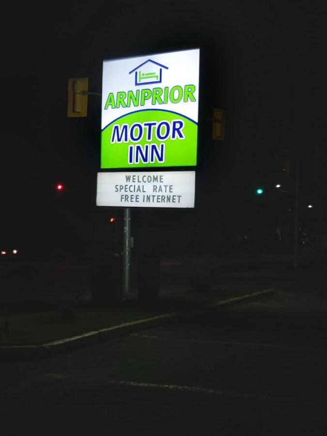 Arnprior Motor Inn Экстерьер фото