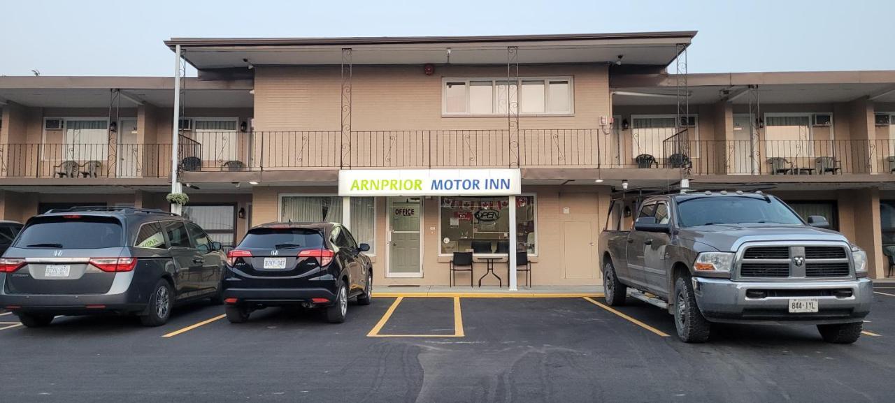 Arnprior Motor Inn Экстерьер фото