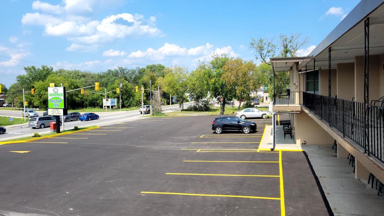 Arnprior Motor Inn Экстерьер фото