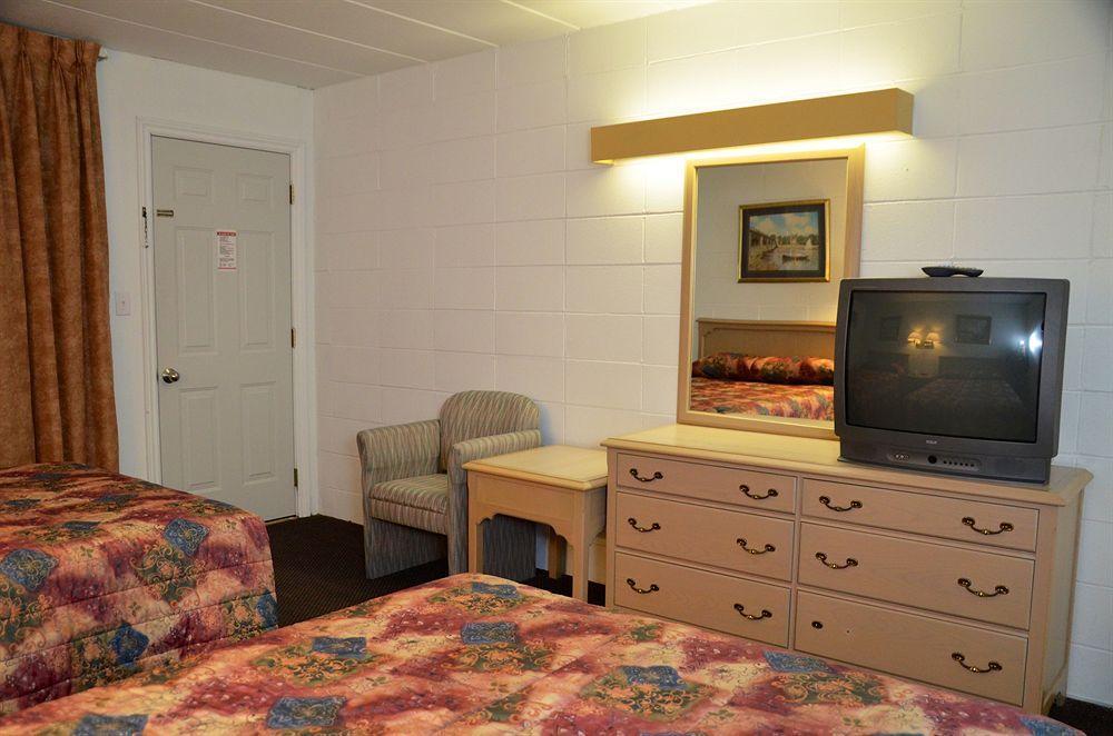 Arnprior Motor Inn Экстерьер фото